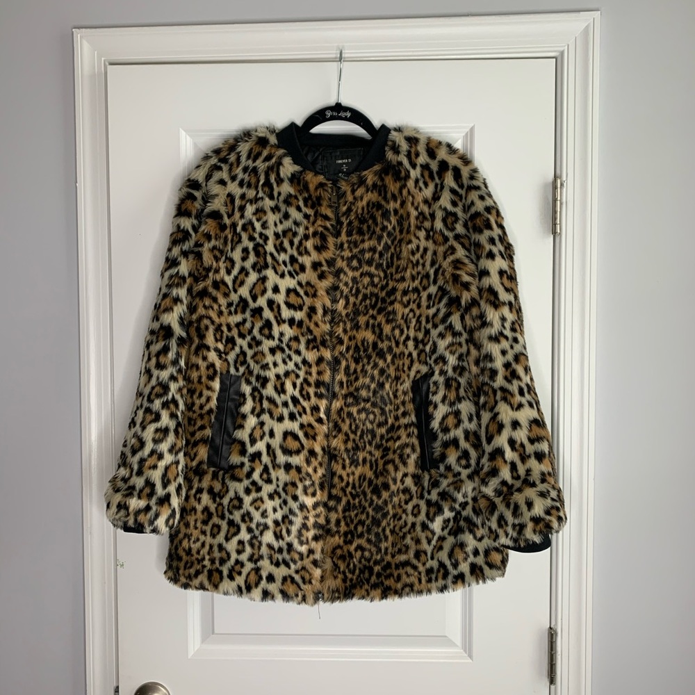 Forever21 Cheetah Print Faux Fur Coat